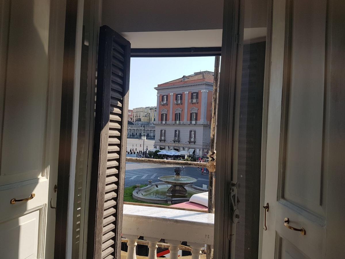 Bed and Breakfast Residenza Dell'Opera Neapel Exterior foto