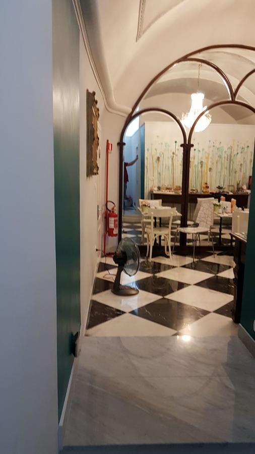 Bed and Breakfast Residenza Dell'Opera Neapel Exterior foto